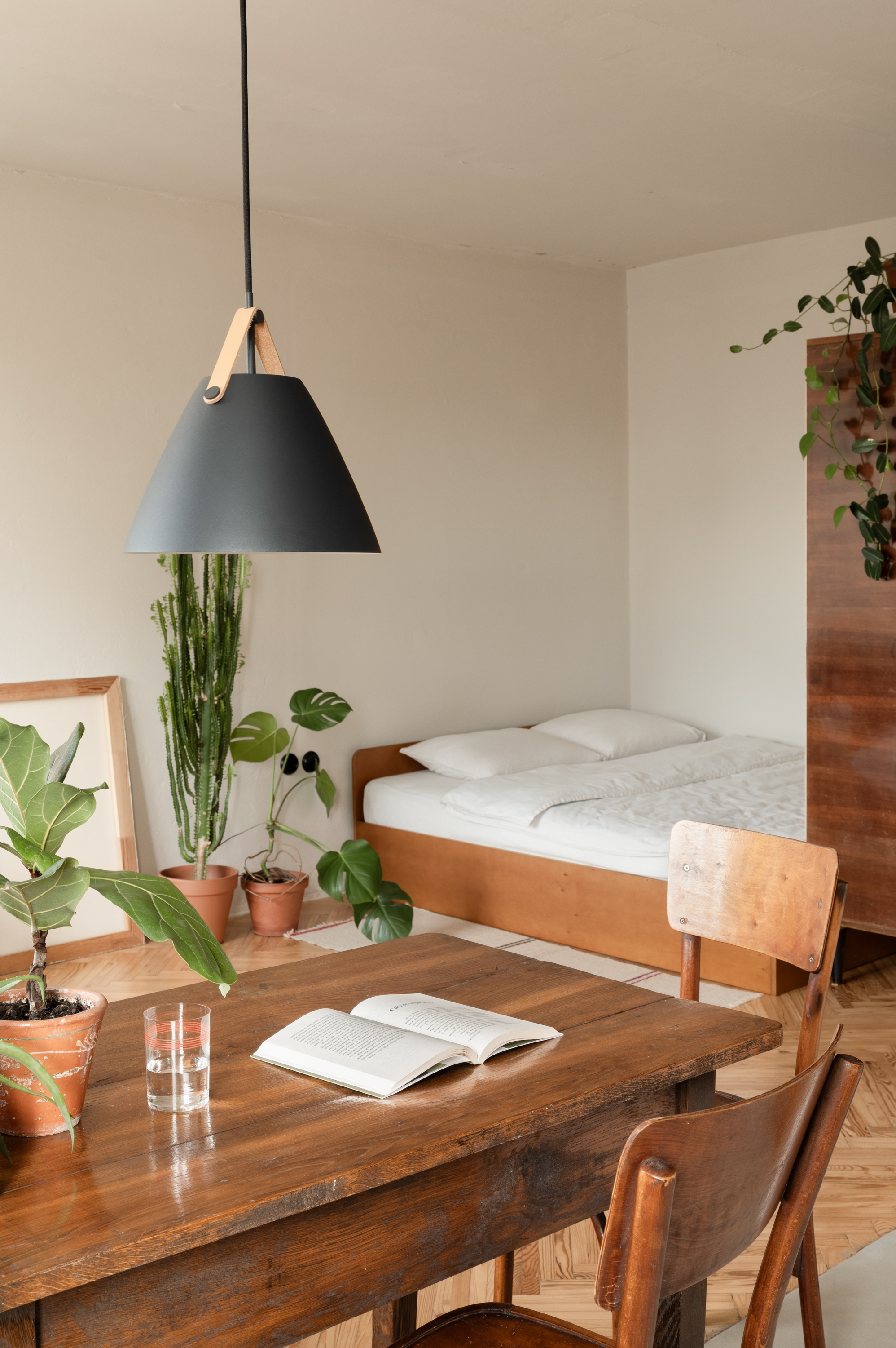 若ZOZULKA为特定人名、地名或品牌名等专有名词，通常可直接音译为佐祖尔卡  丨乌克兰利沃夫丨Iryna Bilohan-21