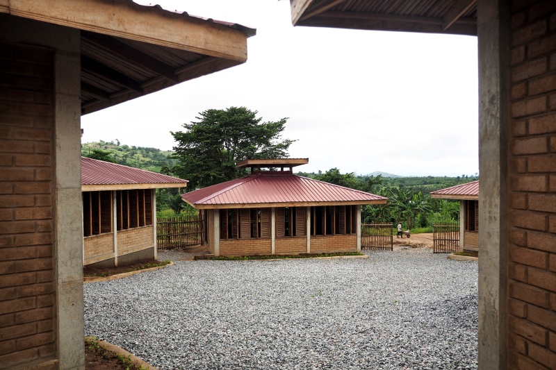 加纳达芒社区学校-72