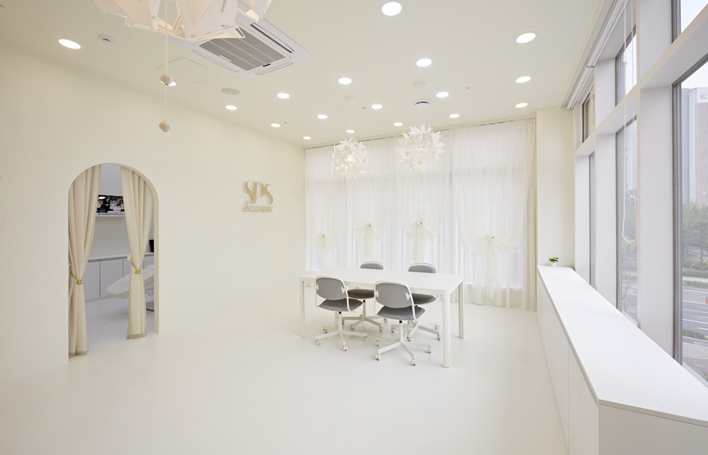 首尔 SPS Academy 15 坪现代美容院设计-9