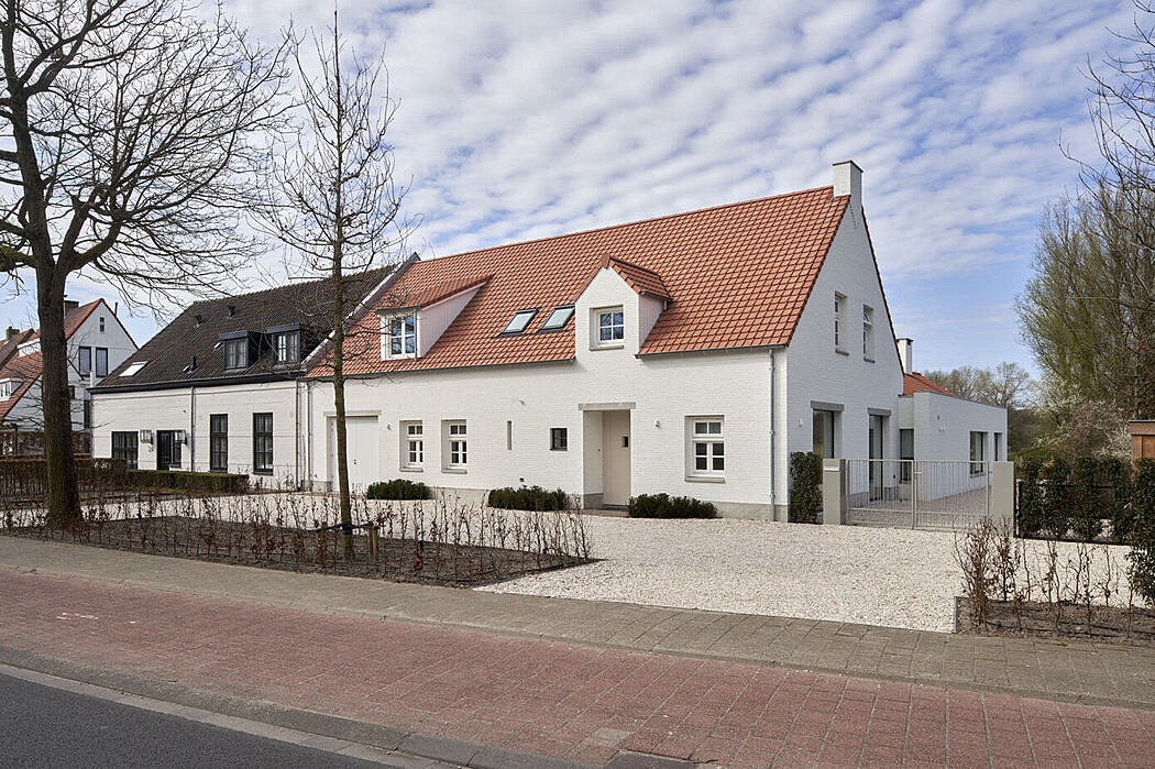 荷兰 Breda 的现代别墅 Villa Ulvenhoutselaan，融合历史与现代的独特设计-9