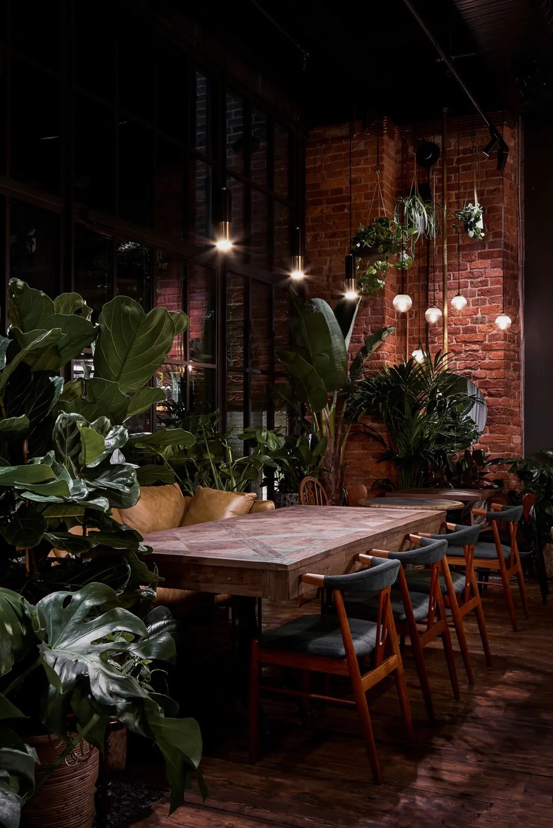 上世纪旧仓库爆改小酒馆，喝的不是酒，是历史的沉淀-23