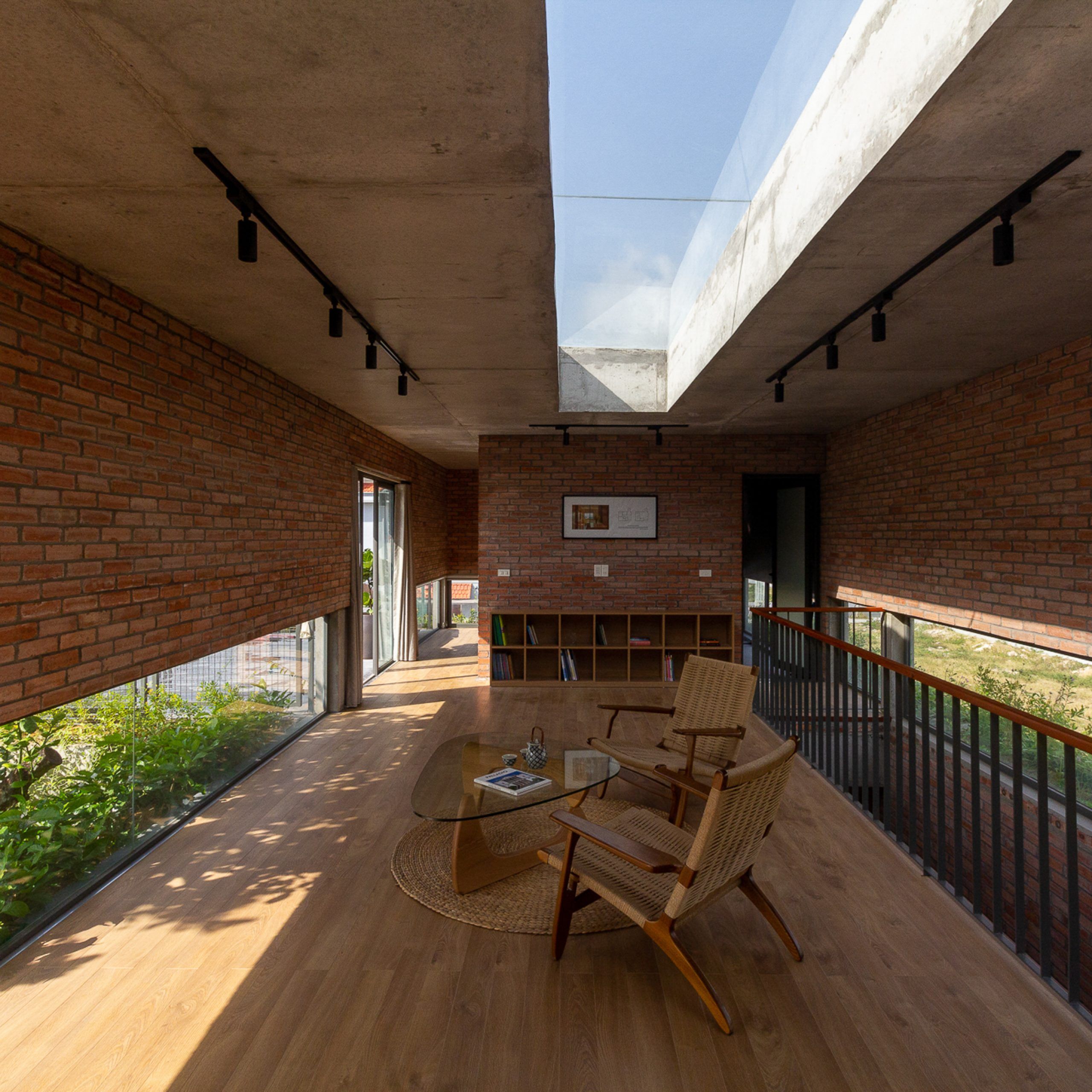 Mạo Khê House - Ngôi nhà gạch đỏ với không gian xanh bao phủ | HGAA-8