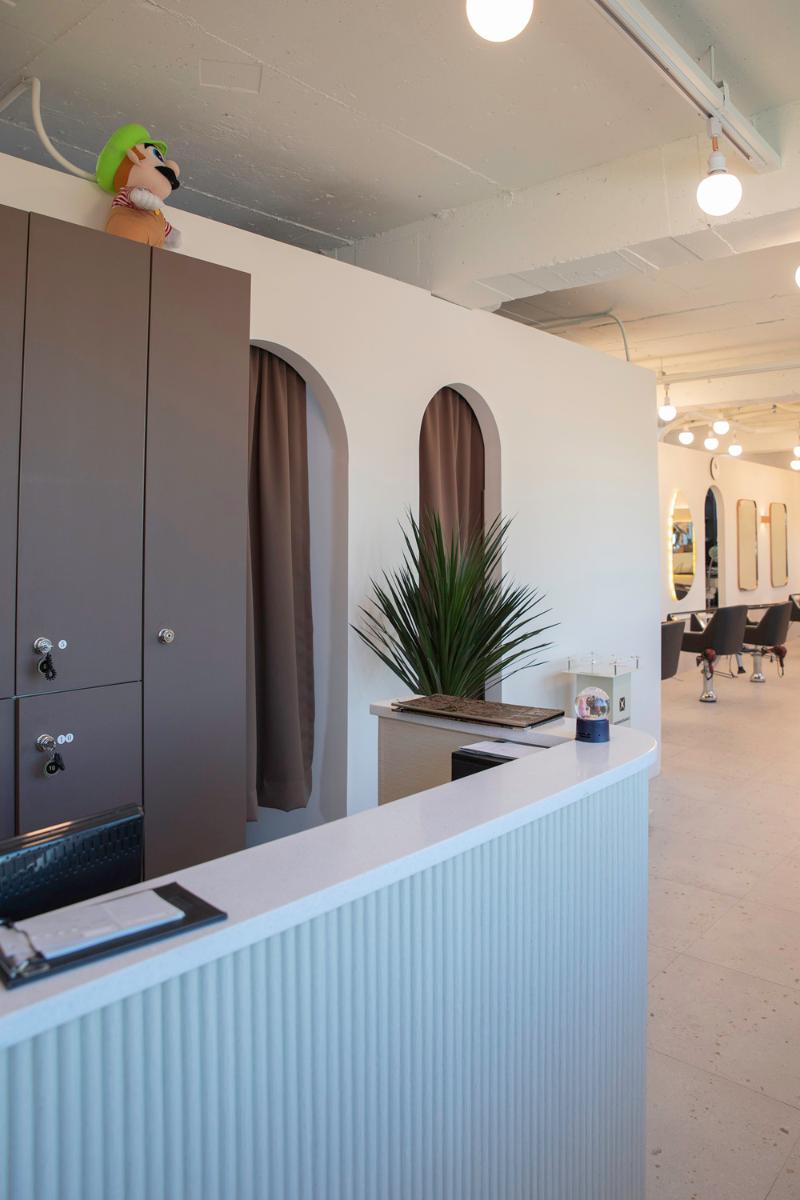 25 平美容院装修，白色调照明设计点睛之笔-8