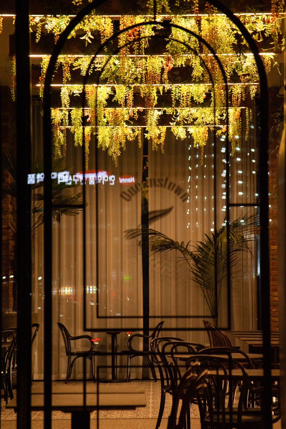 伦敦 45 平米小公寓，照明营造多元氛围-14