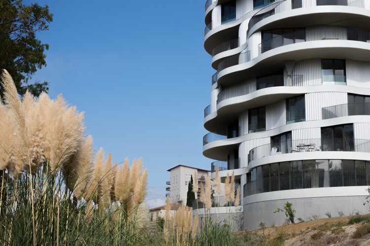 Folie Divine  Farshid Moussavi Architecture-56