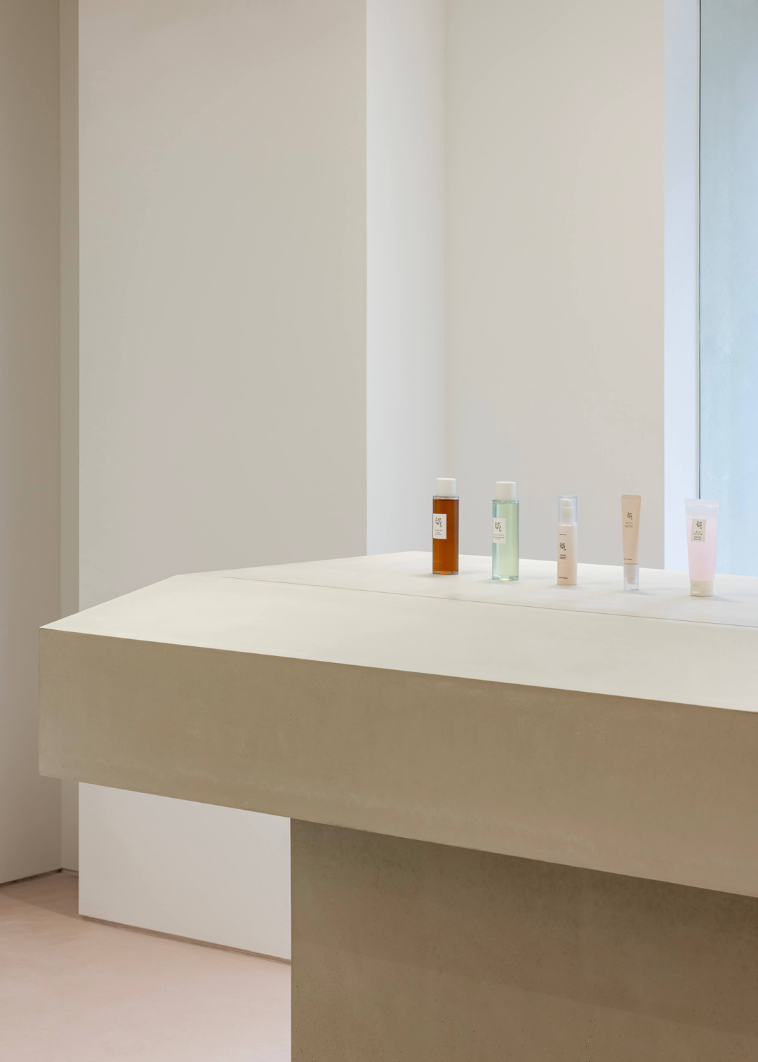 韩国  Creative Studio Unravel 10 个先锋设计 -143