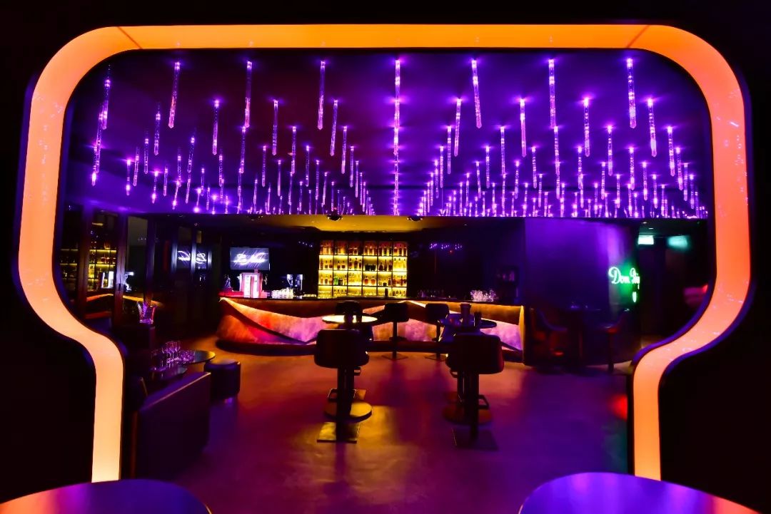 神秘黑金，感官冲击——Le Noir Club KL 设计解析-42