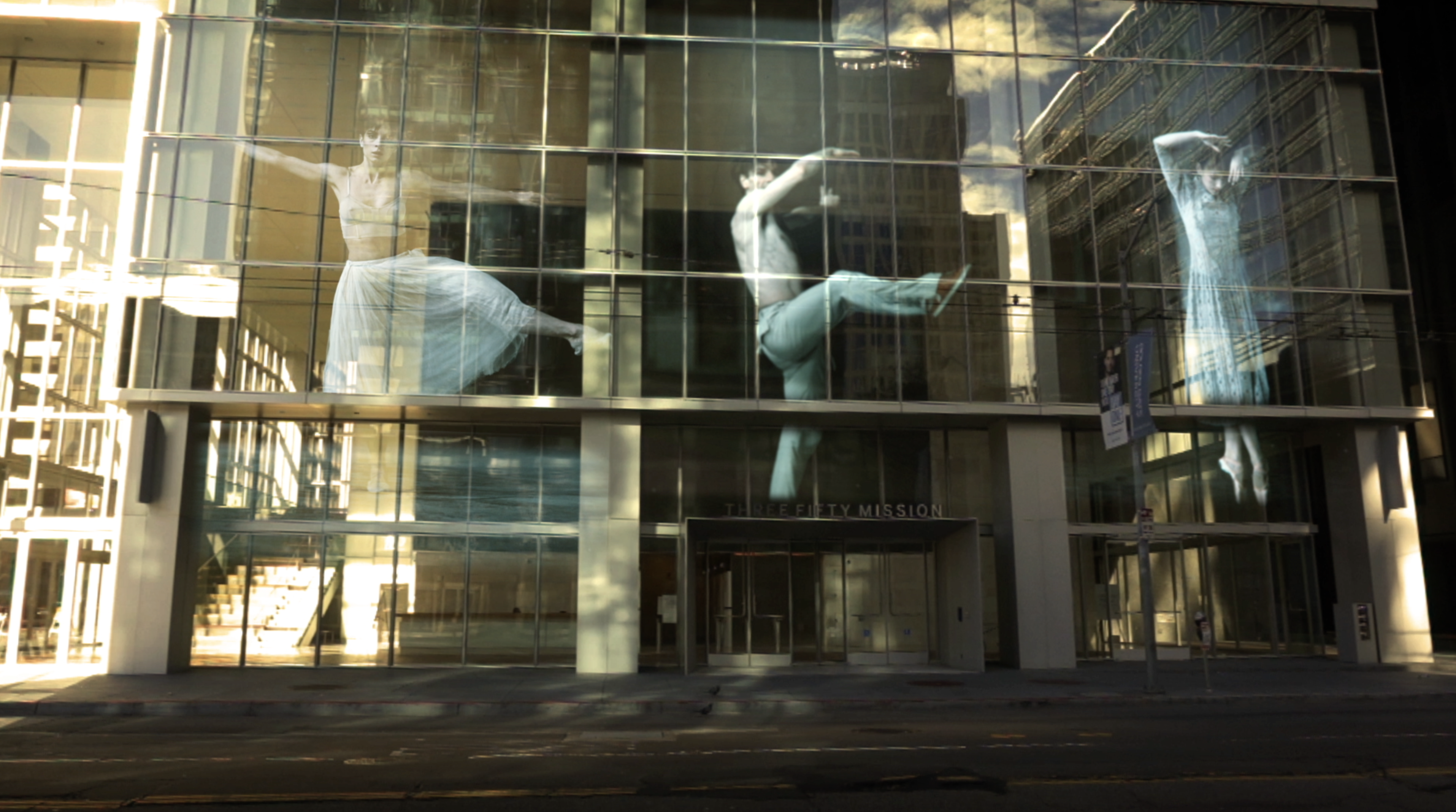 东京定制投影膜打造非凡室内视觉体验-7