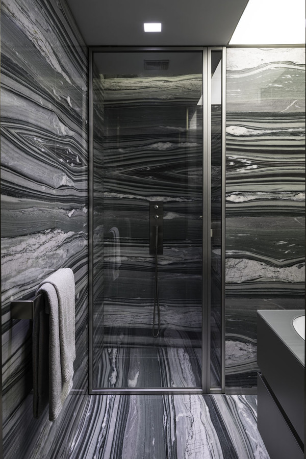 Armani ShowFlats & Exhibition Gallery | Design 2000 International-16