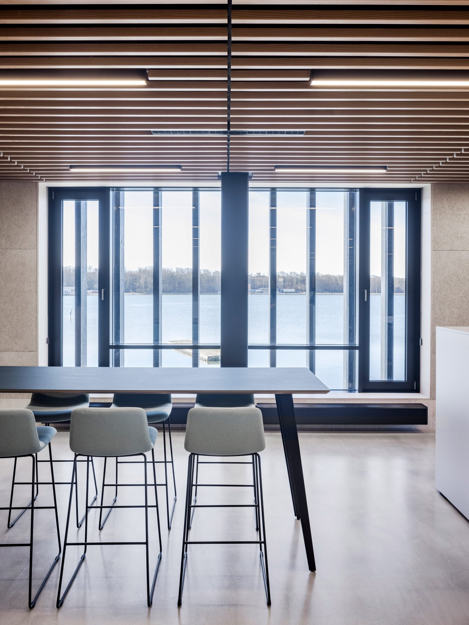 丹麦 Klimatorium 气候中心 | 波浪形木制立面营造独特地标-30