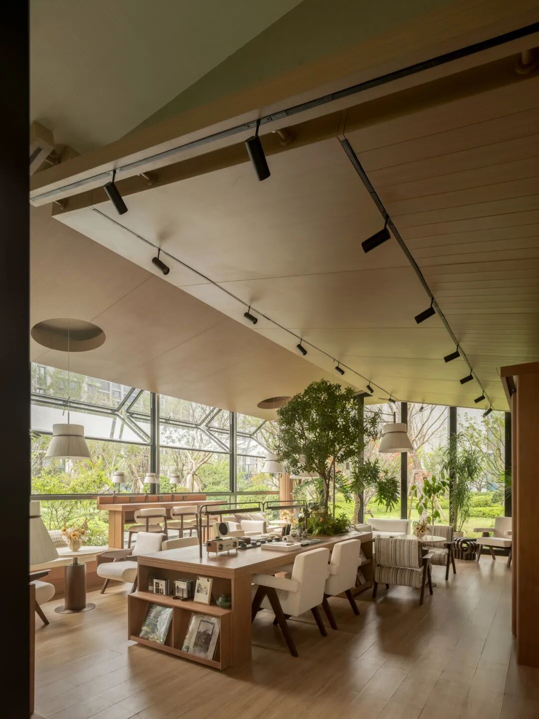 无隅制造|叶语书喃：绿光深处的相聚与独白-46