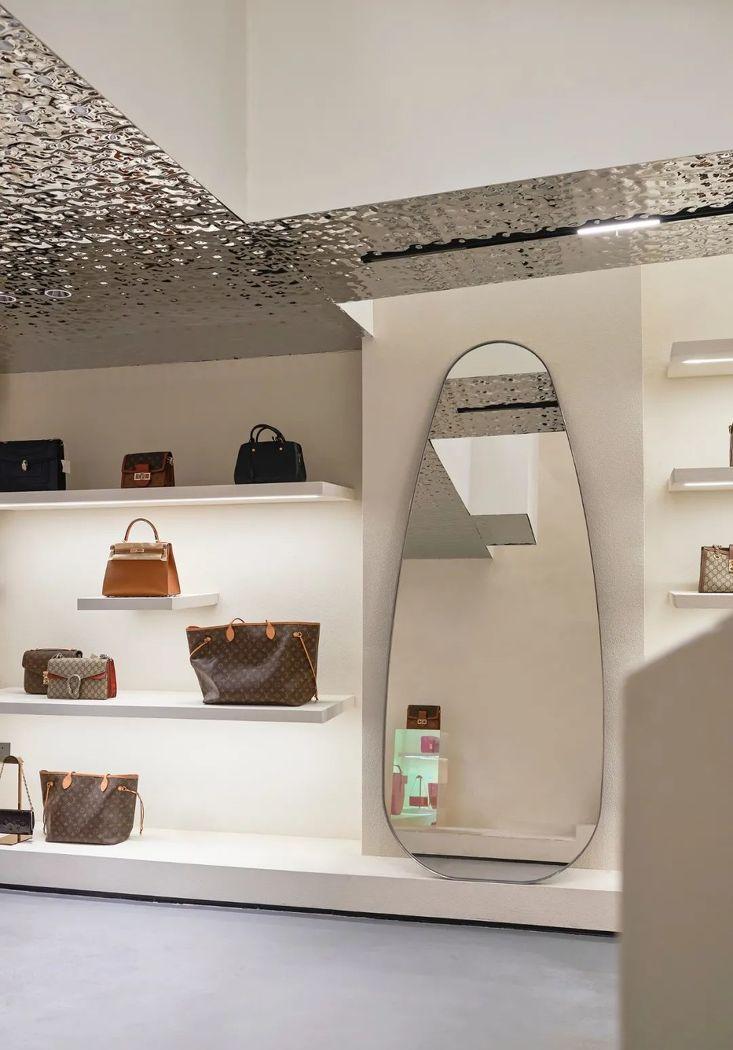 AO×DESIGN 奢侈品店的悬浮桥梁设计-21