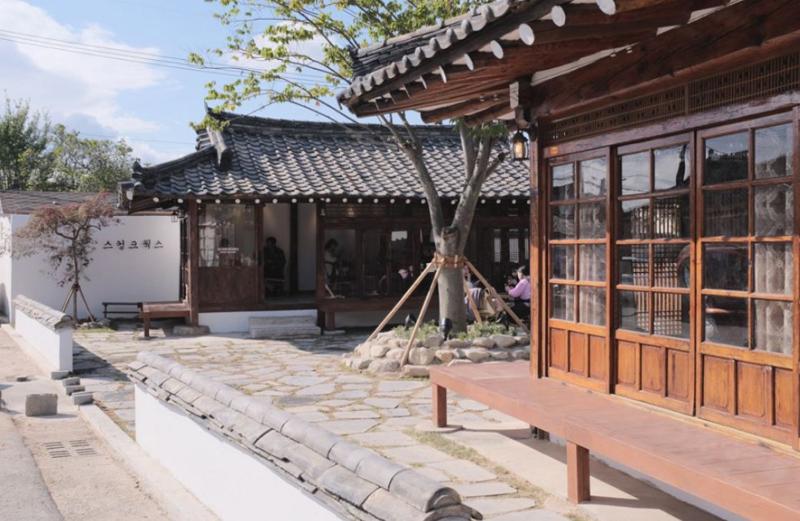 韩屋咖啡厅 | 250 平韩屋改造的室内设计奇迹-8