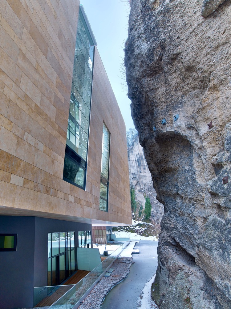 奥地利萨尔斯堡珍宝住宅区——自然与建筑的和谐对话-19