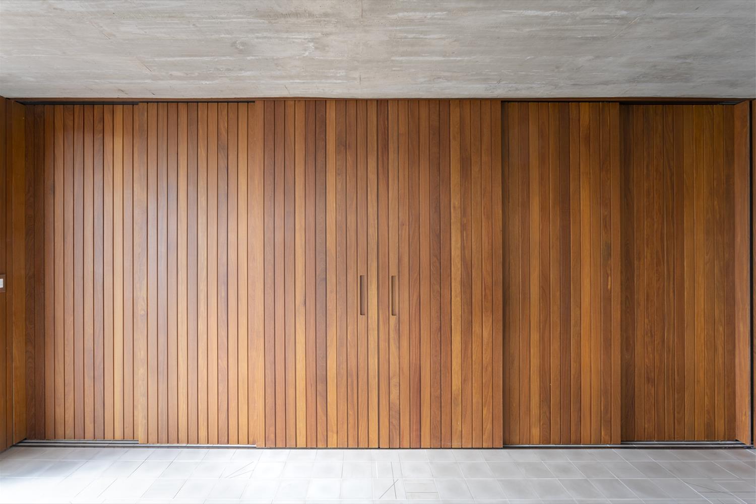 巴西 Pelotas 现代住宅 | 混凝土、木头和玻璃的完美融合-19