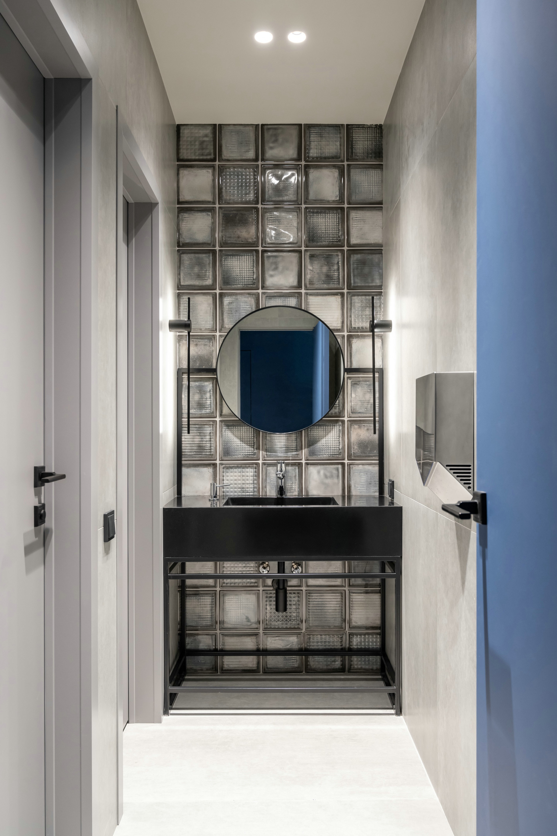 蓝色调，办公空间设计！-19