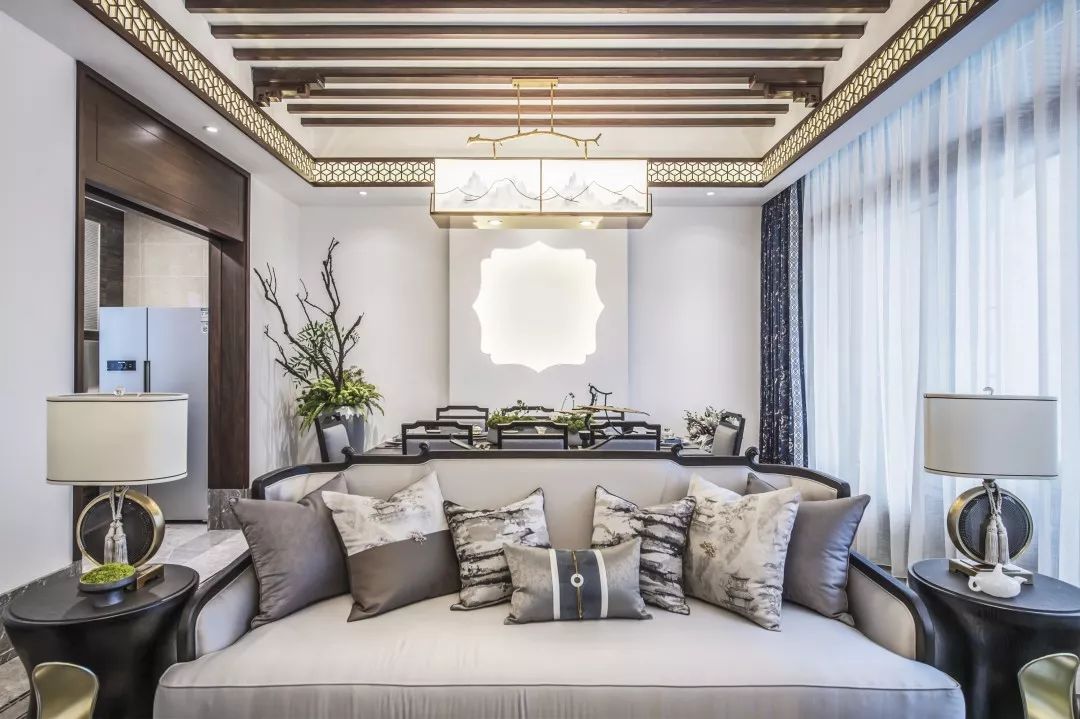 德清蓝城观云小镇 Y 户型样板房 | 新旧融合的中式美学空间-6