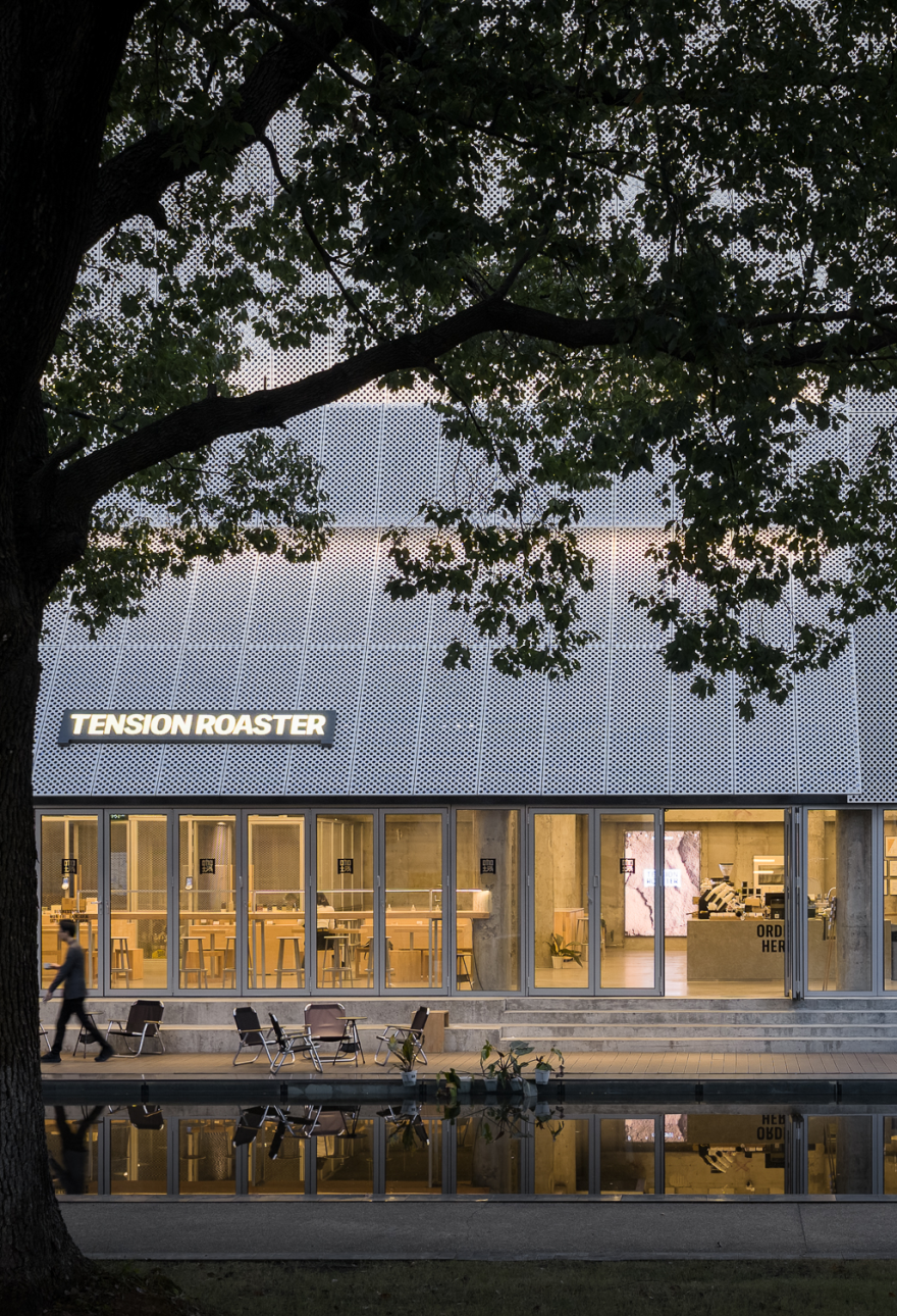 咖场 (Tension Roaster)丨中国苏州丨赵牧桓室内设计研究室,牧桓设计+灯光设计顾问-0