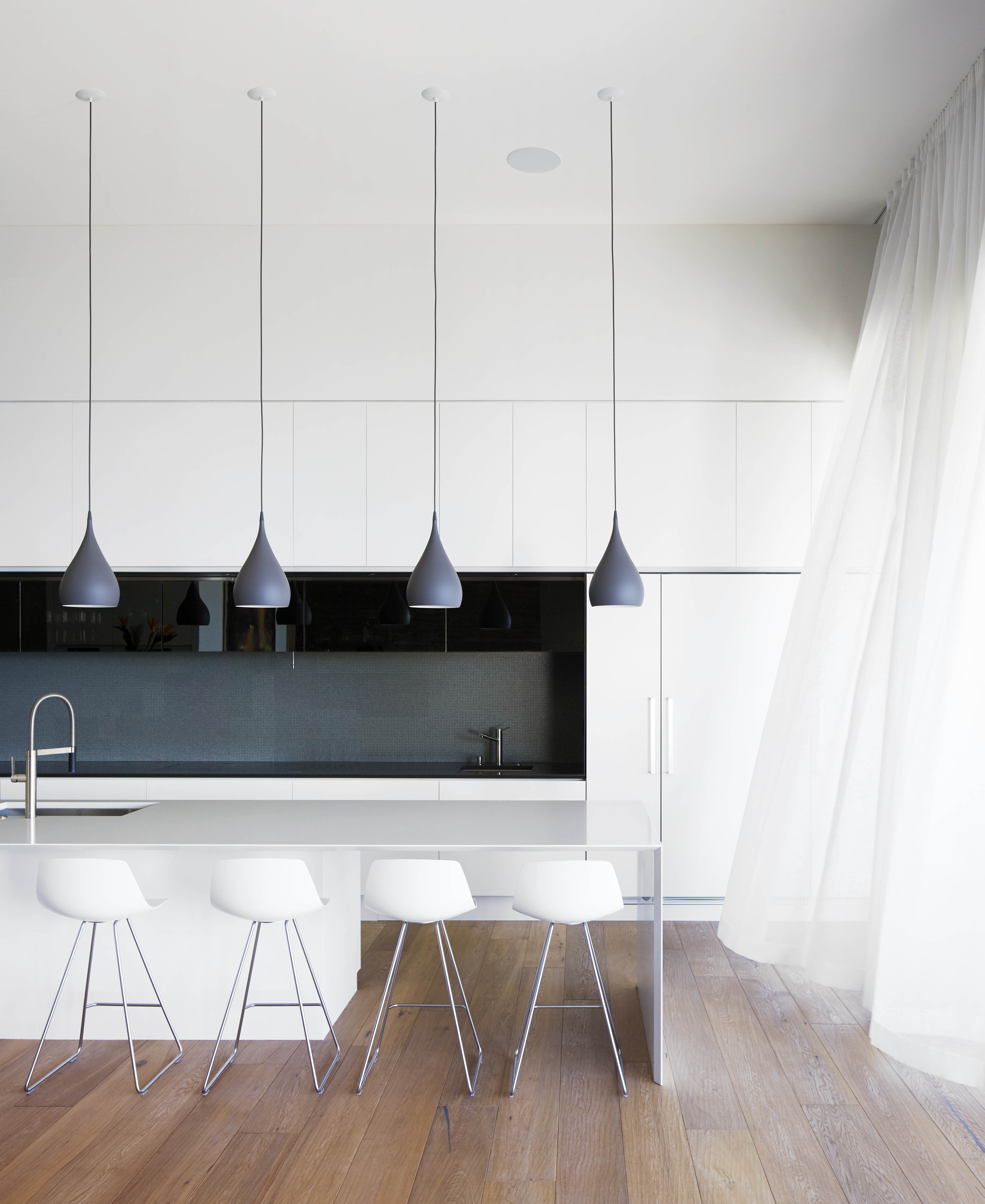 日落小屋；日落别墅（具体需结合语境，这里House一般可译为小屋别墅等，若有更明确语境，可给出更精准翻译）

注：若仅从字面严格按要求翻译为唯一结果，可写为日落屋 ，但此表达在日常语境中较少使用 丨加拿大温哥华丨Matt Mcleod & Lisa Bovell-16