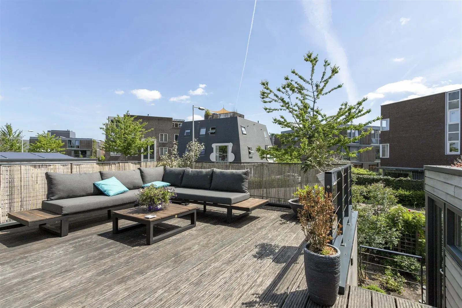 Amsterdam 水岸木屋 | 现代设计与自然美景的完美融合-14