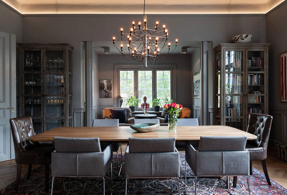 瑞典神秘庄园 | 暗色调的惊艳空间-1