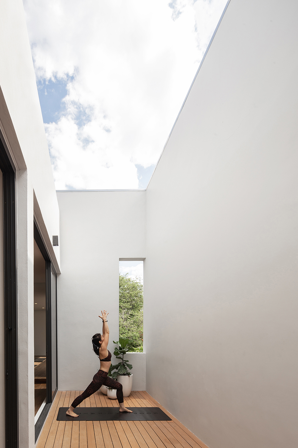 曼谷角落的优雅办公空间-25