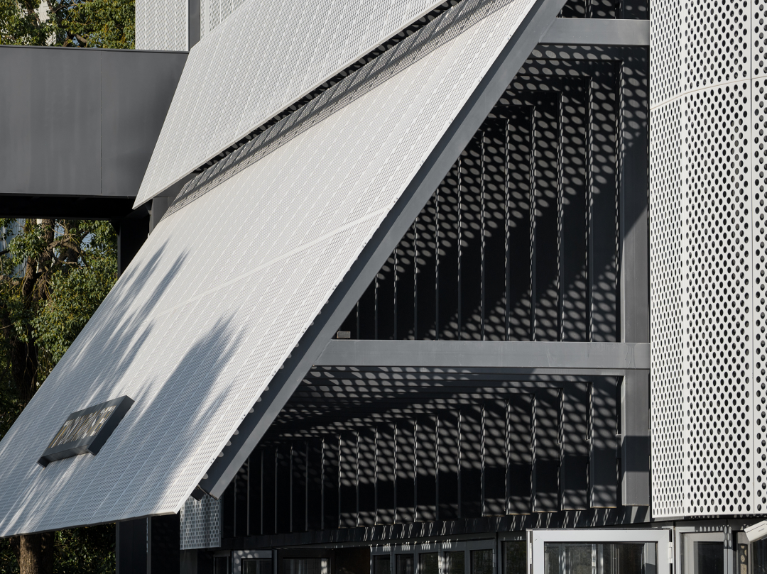 咖场 （Tension Roaster）丨中国苏州丨赵牧桓室内设计研究室,牧桓设计+灯光设计顾问-7