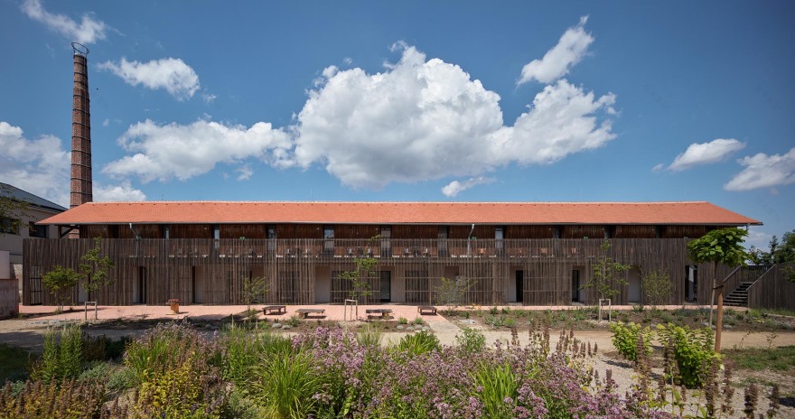 捷克某陶瓷厂改造酒店项目-28