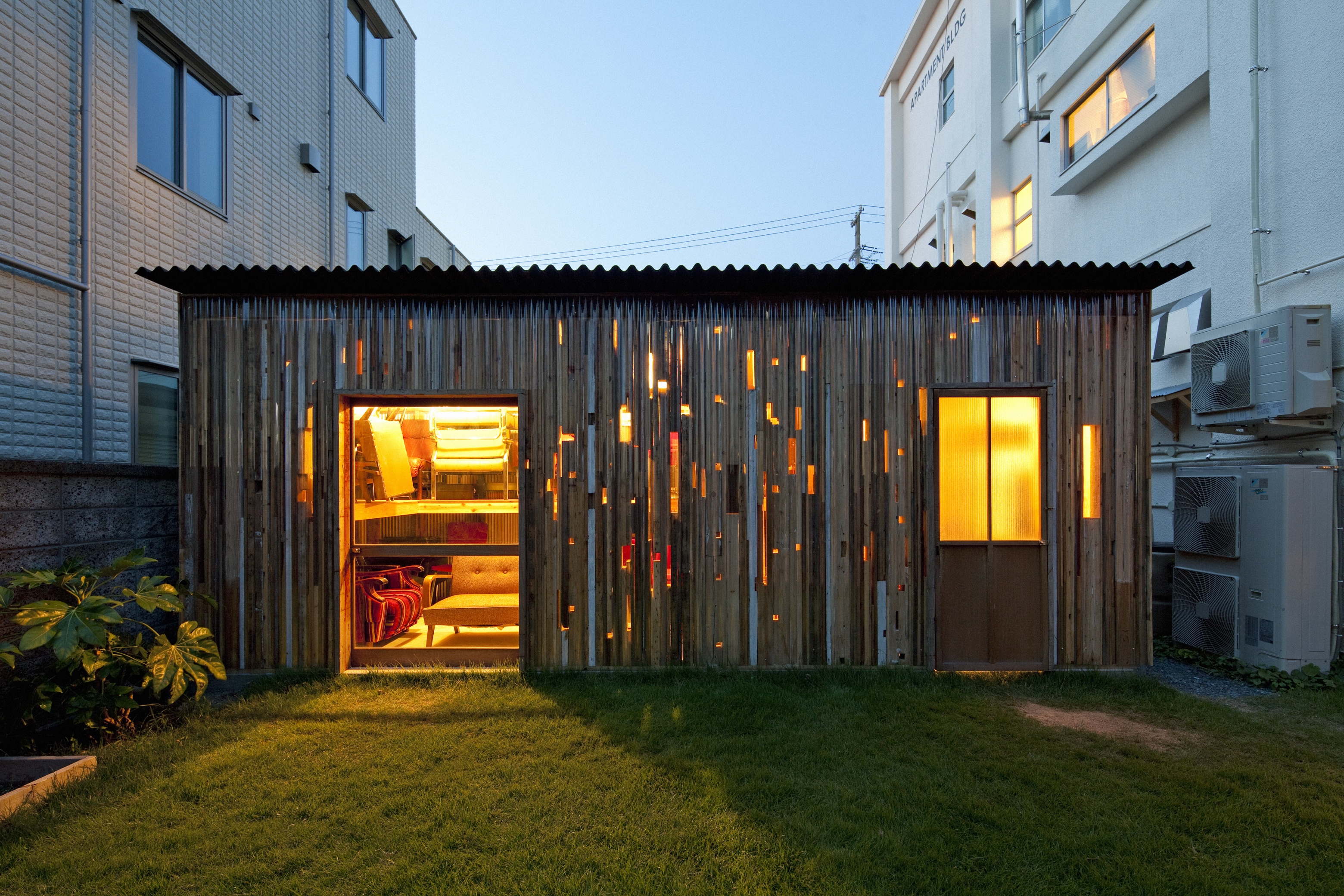 the wall of zudaji-0