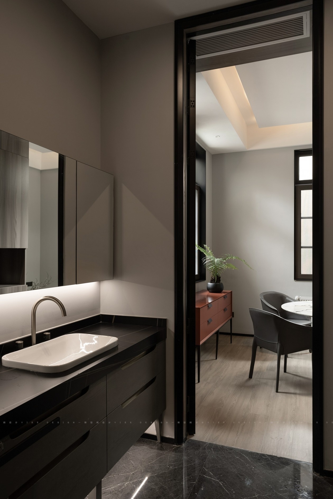 悬浮楼梯下的现代极简别墅设计丨中国杭州丨赵艺哲设计团队-31