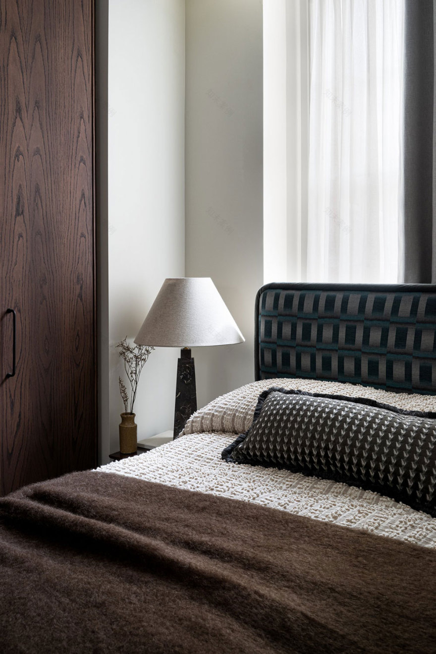 伦敦 Mayfair 区优雅现代公寓设计-13