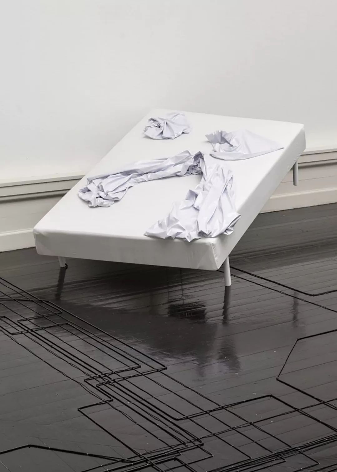 哥本哈根“我不想活，我不想死”艺术装置解读-15