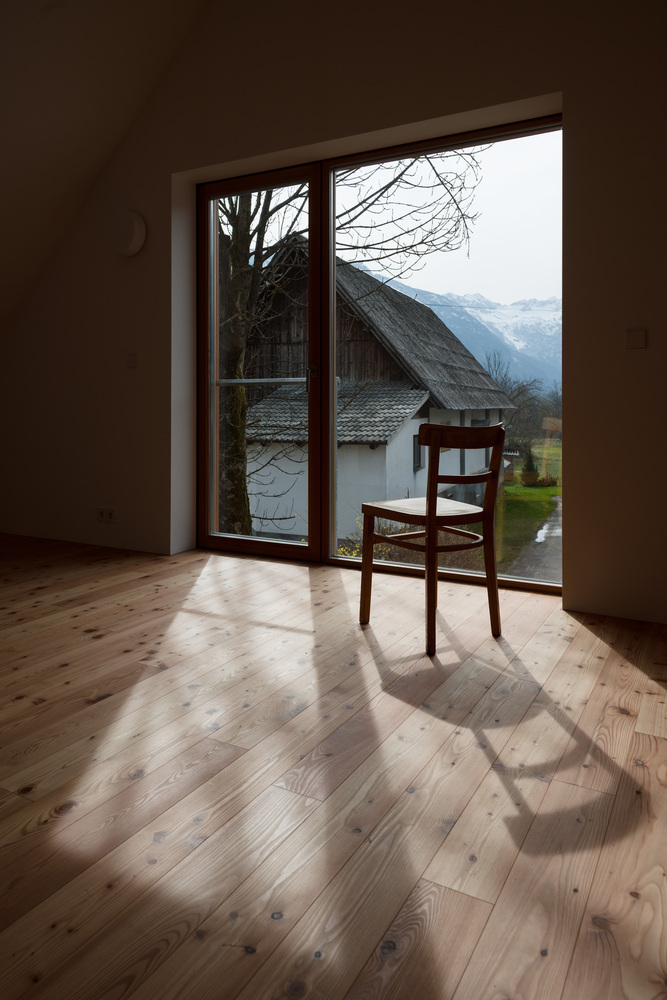 斯洛文尼亚阿尔卑斯山保护区内的惊艳乡村住宅-40