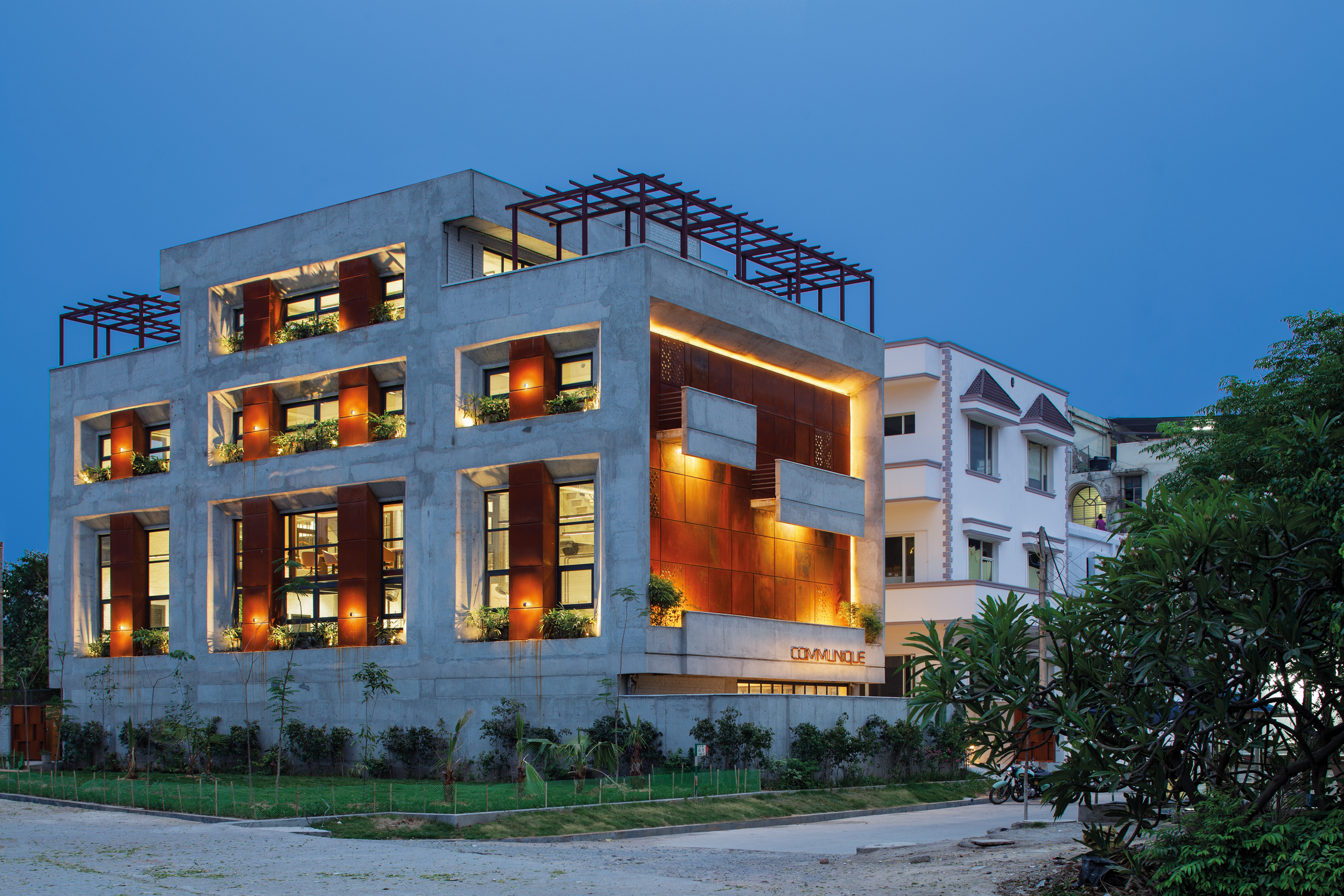 公报营销解决方案办公室-34