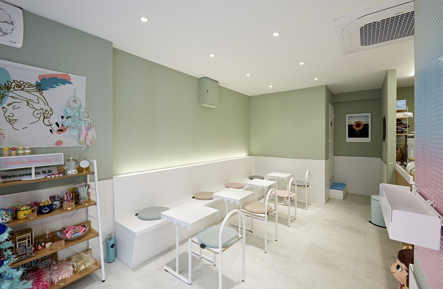 简约 10 坪甜品店设计 明亮照明点亮空间-4