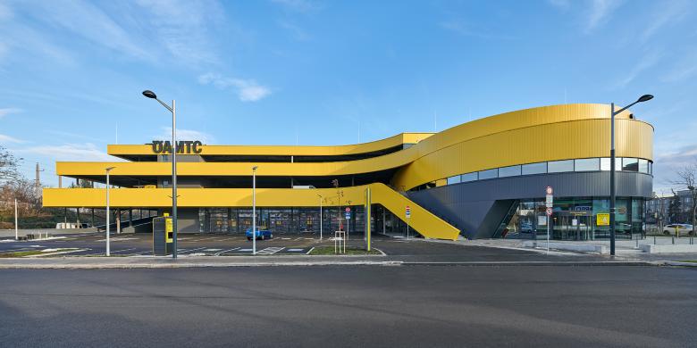 Pichler & Traupmann Architekten丨ÖAMTC Wien West丨奥地利-3