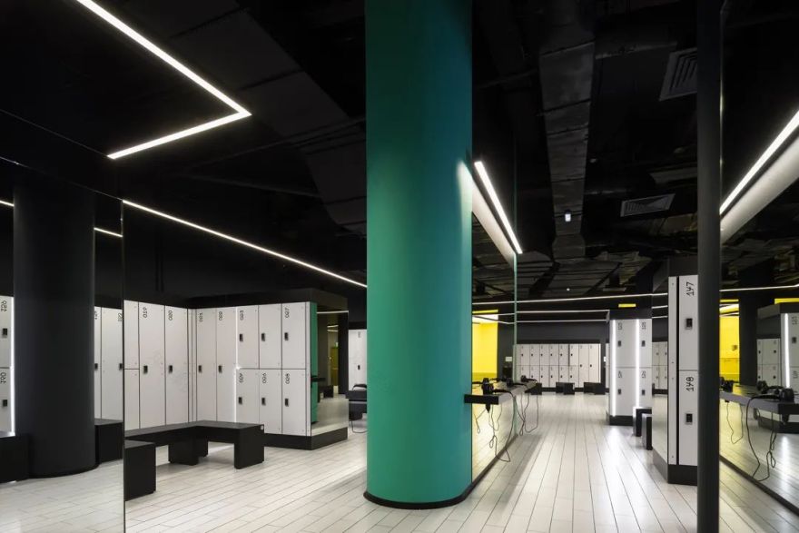 动感彗星 | 莫斯科 Kometa 黑色健身俱乐部-11