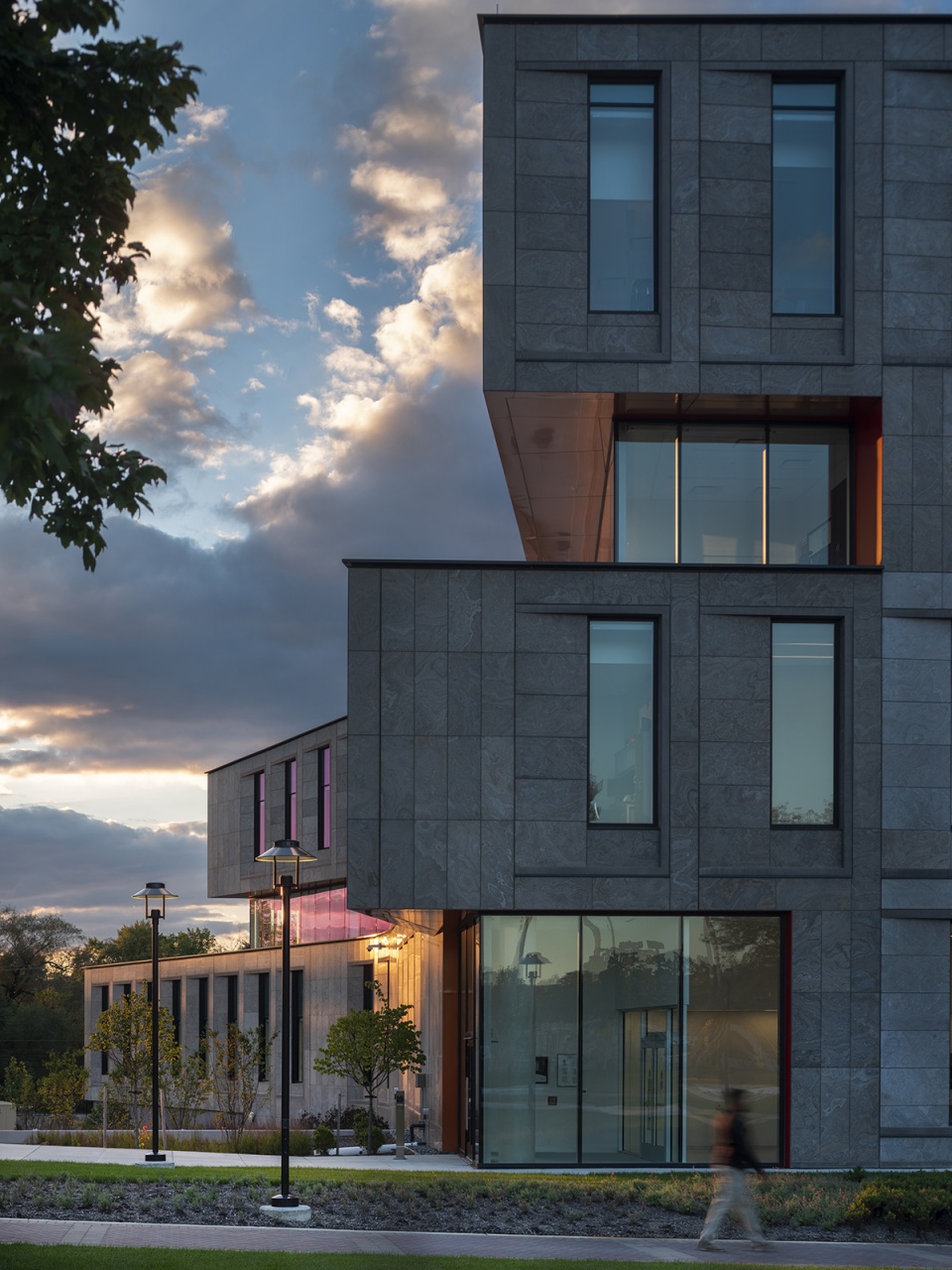 摩根州立大学学生服务中心丨美国巴尔的摩丨Teeple Architects+GWWO Architects-26