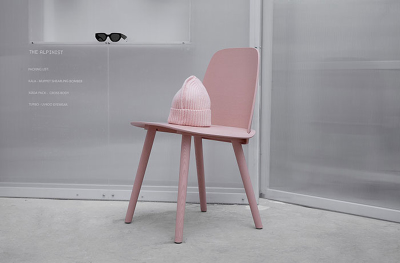 简约舒适,打造吸引人的服装店空间-31