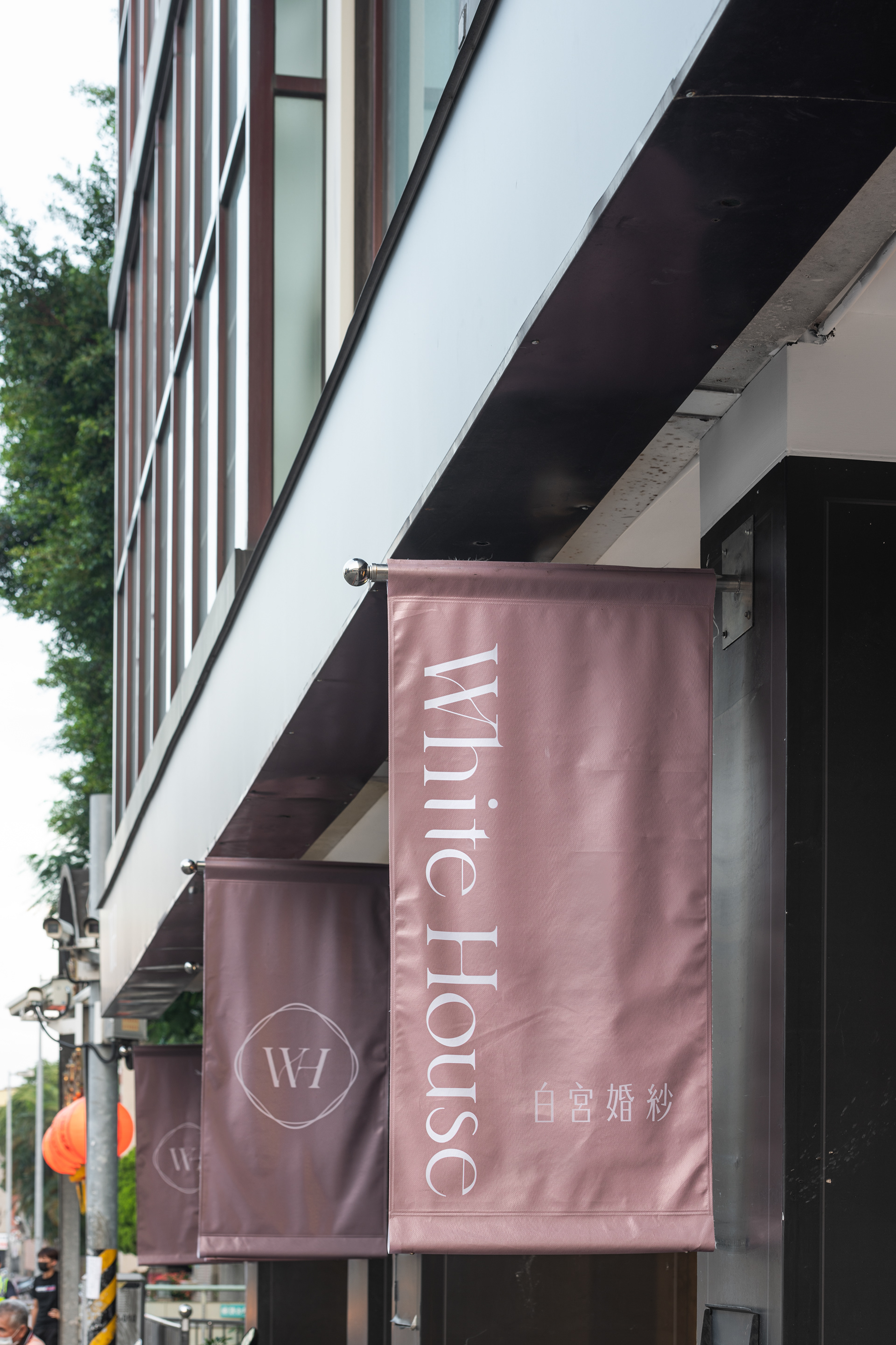 白宮婚紗品牌形象及空间设计丨莊騏鴻,徐于涵,白偉奇,許芳瑄,王陳浩-29