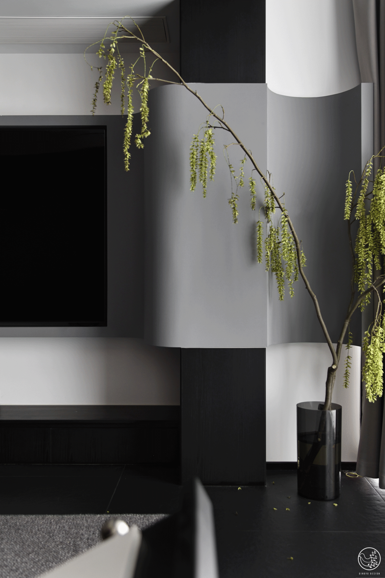 黑白灰的克制与浪漫-18