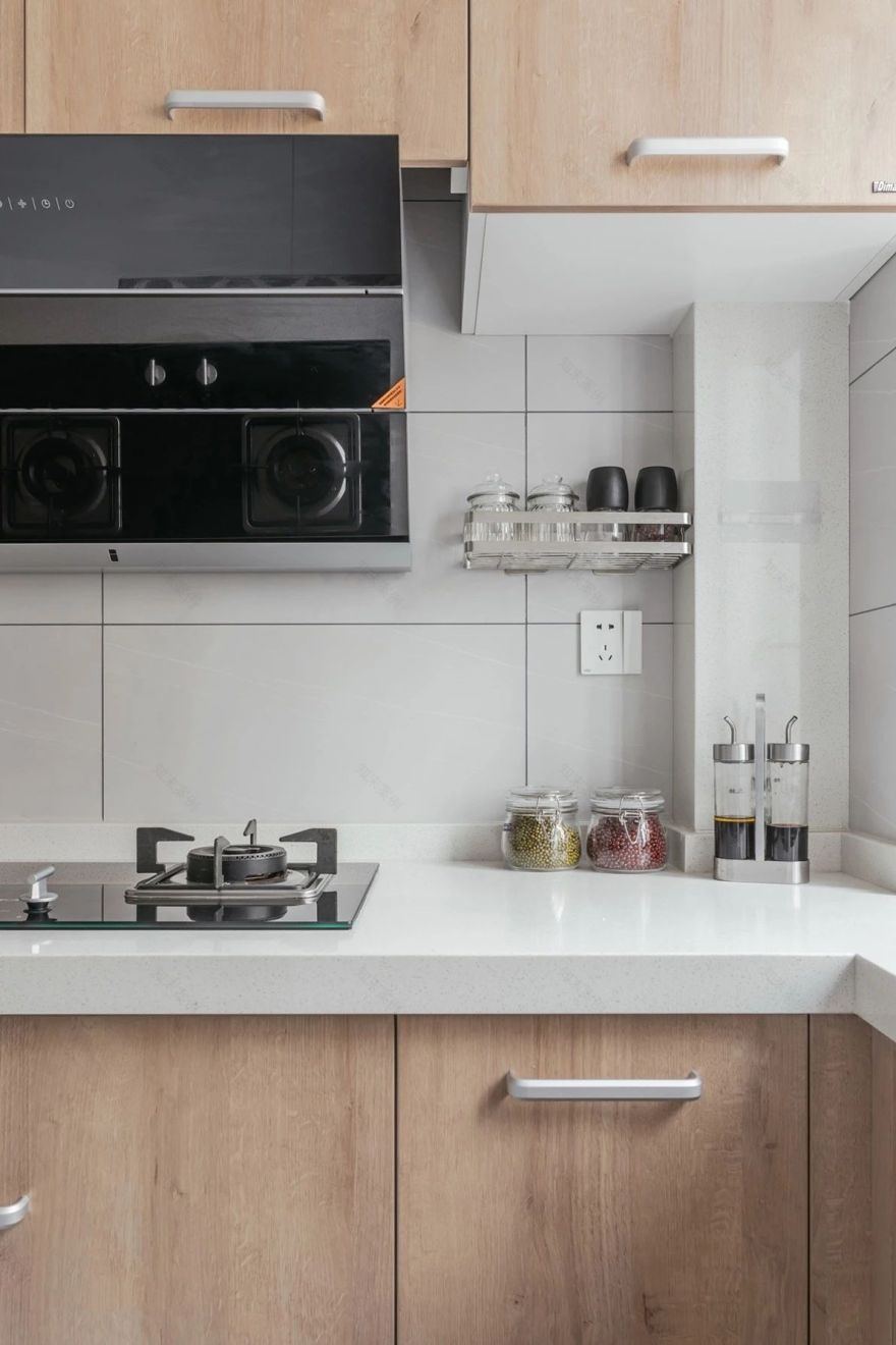 充满极简风的居住空间-8