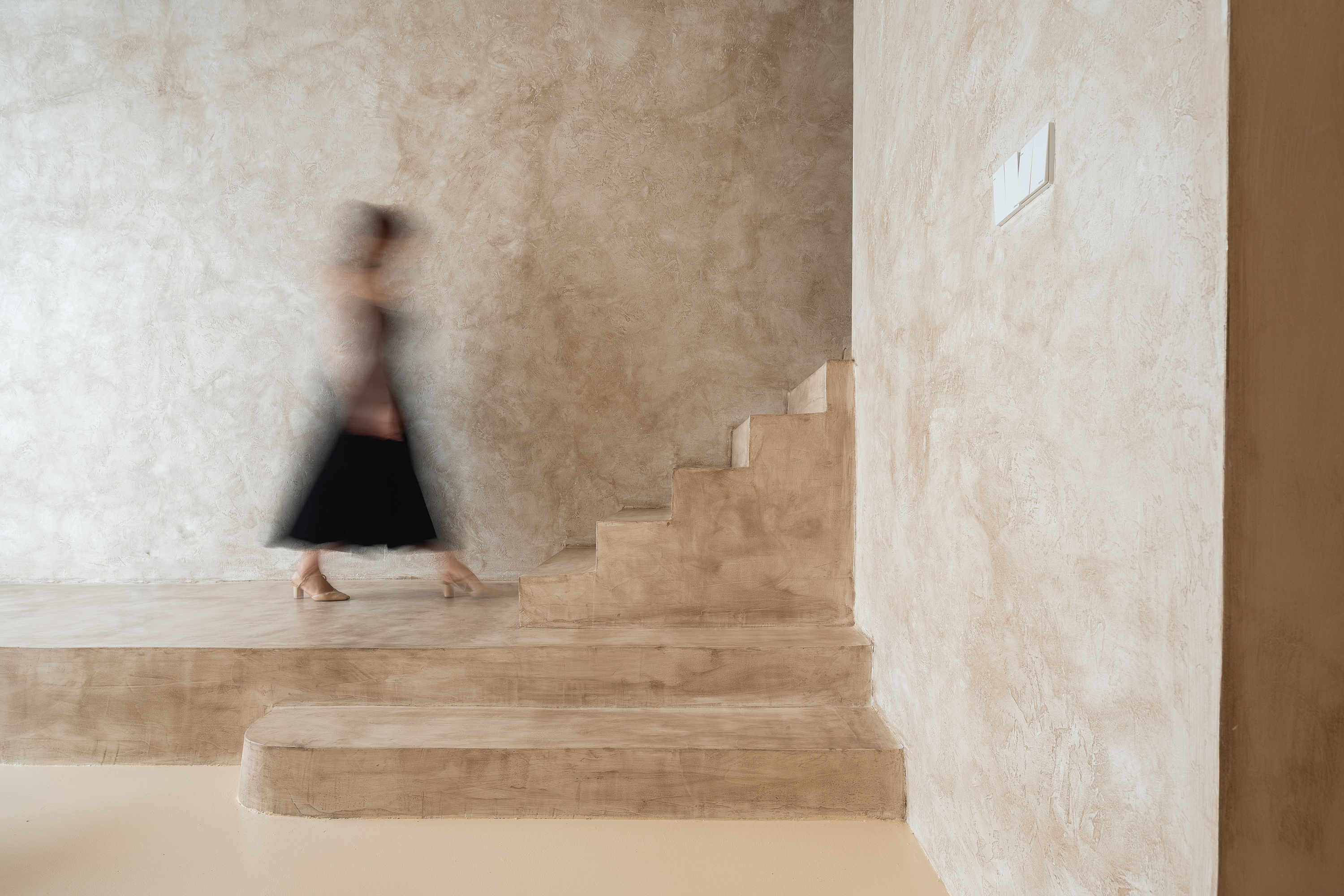 涅十设计 · 30平米loft小而美侘寂风民宿-3