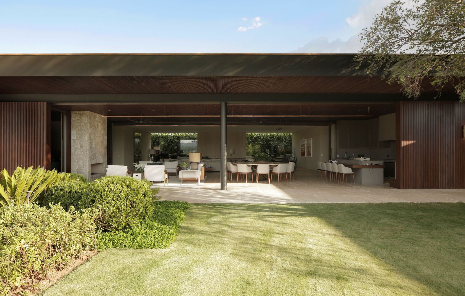 SSR Sombreiros House · 乡村绿色住宅丨巴西圣保罗-11