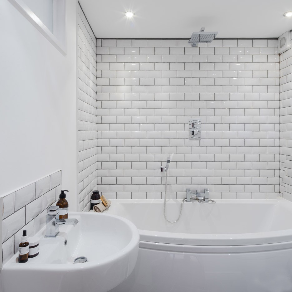 英国马厩变身的宜居工作室兼住宅-39