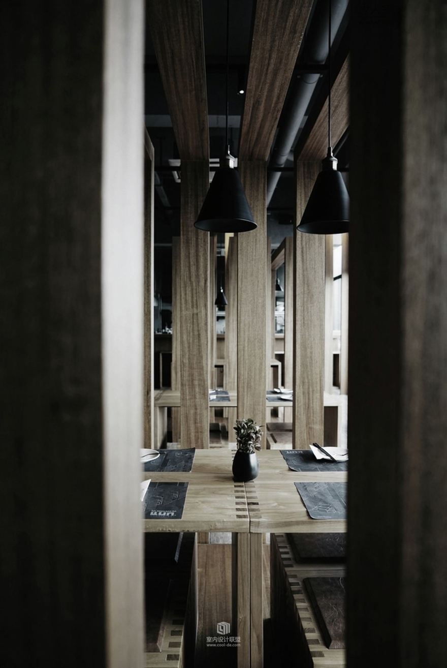 Fanbo Zeng 设计--深圳fun.noodle bar餐厅-7