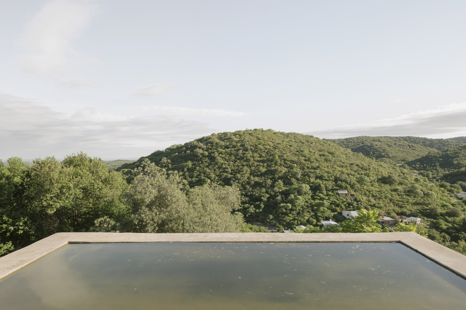 阿根廷 Río Ceballos 三元素住宅丨Agustín Lozada-22