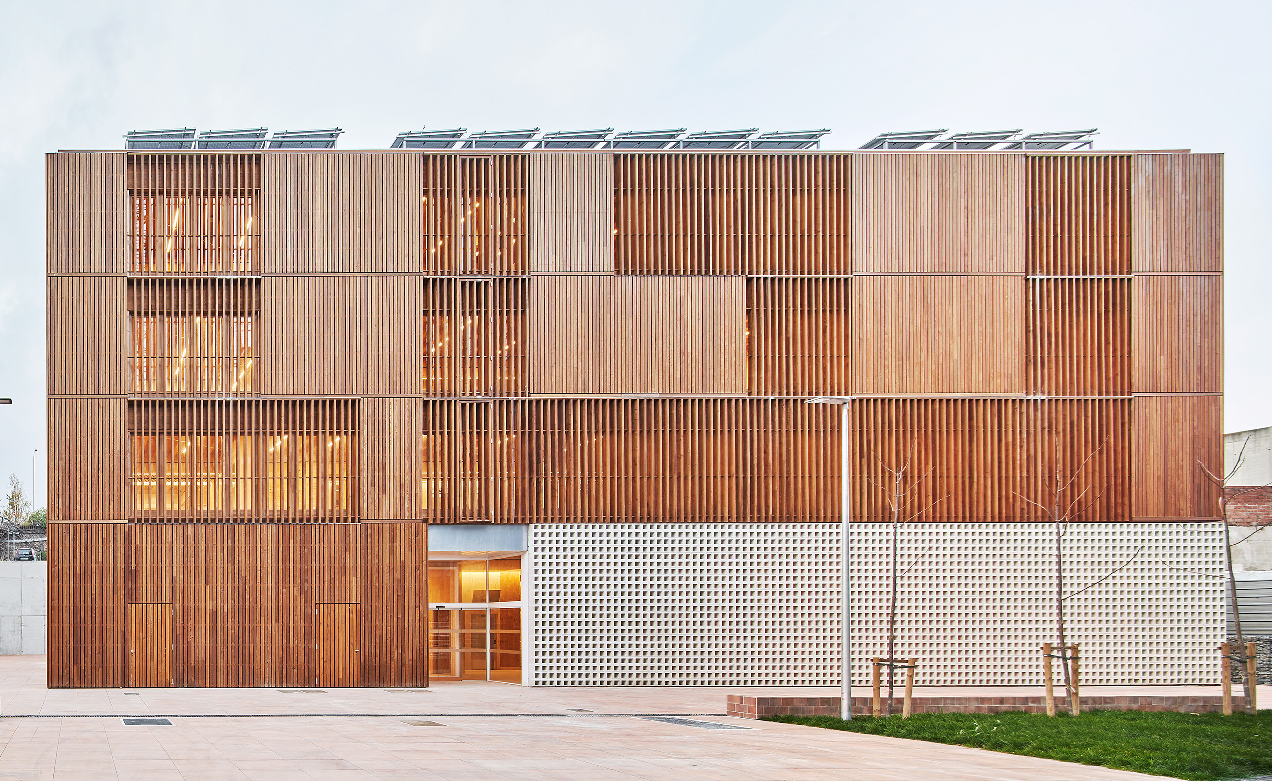 巴塞罗那 Casal Porta Trinitat 社区中心丨西班牙巴塞罗那丨haz arquitectura-0