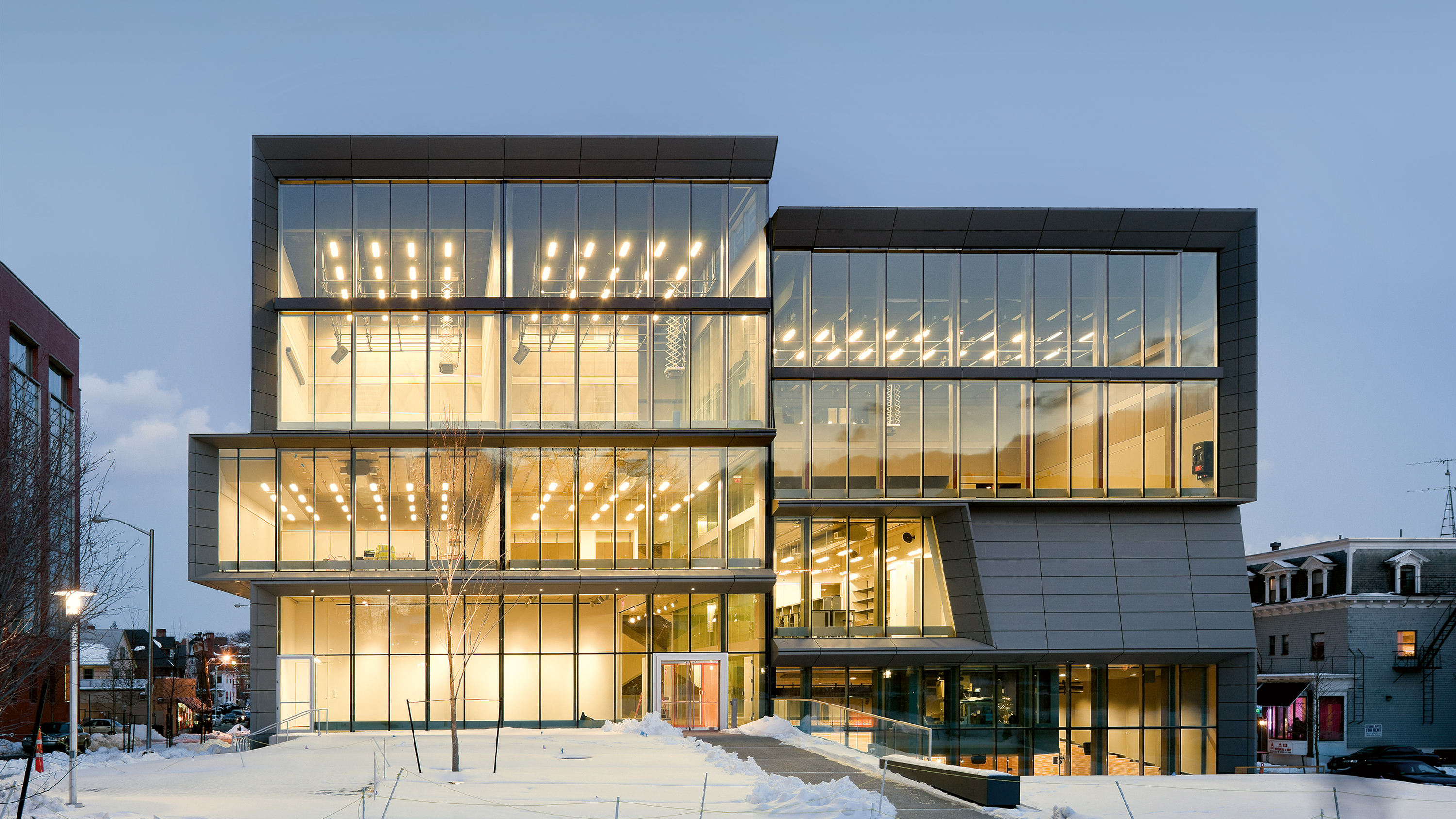 创意艺术中心 · 跨界融合的玻璃魔方-0