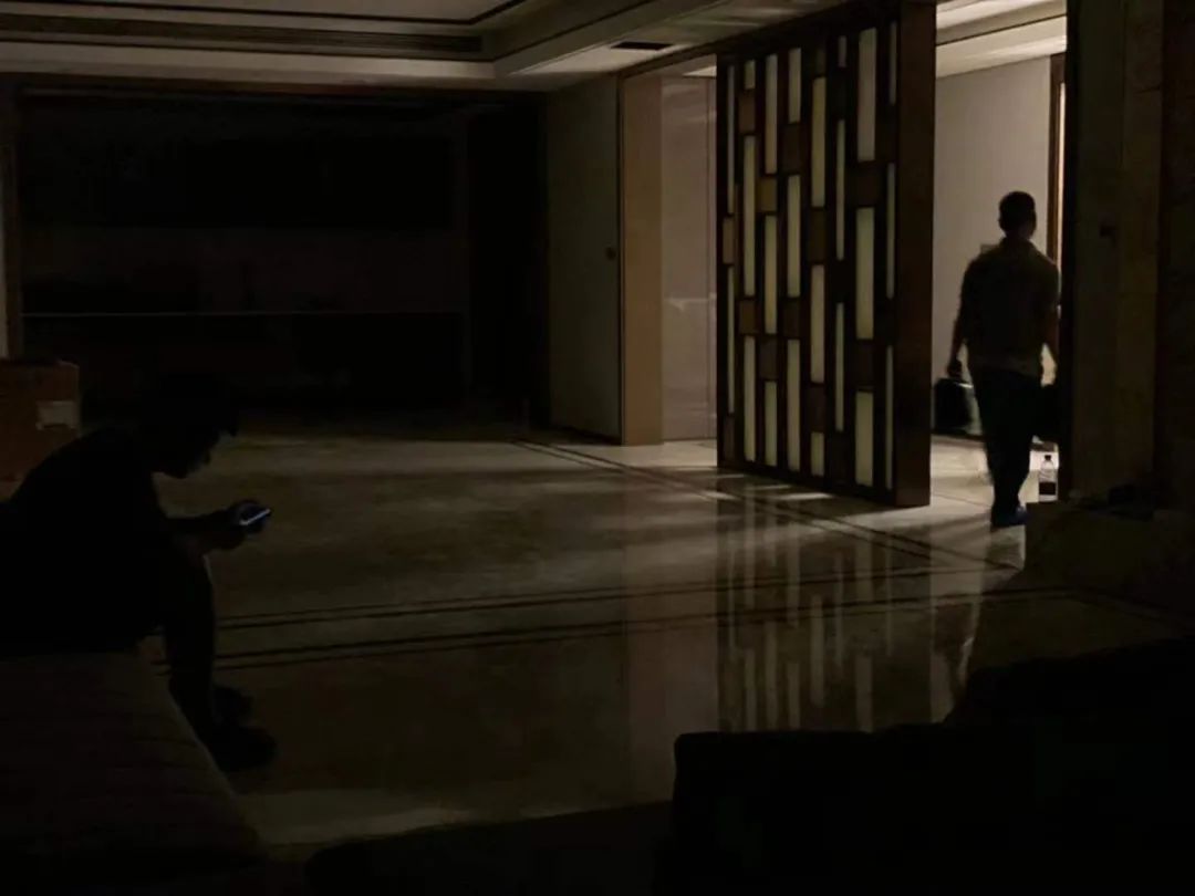 两江峯云端秘境般的精装房改造丨中国重庆丨MS MORE-102